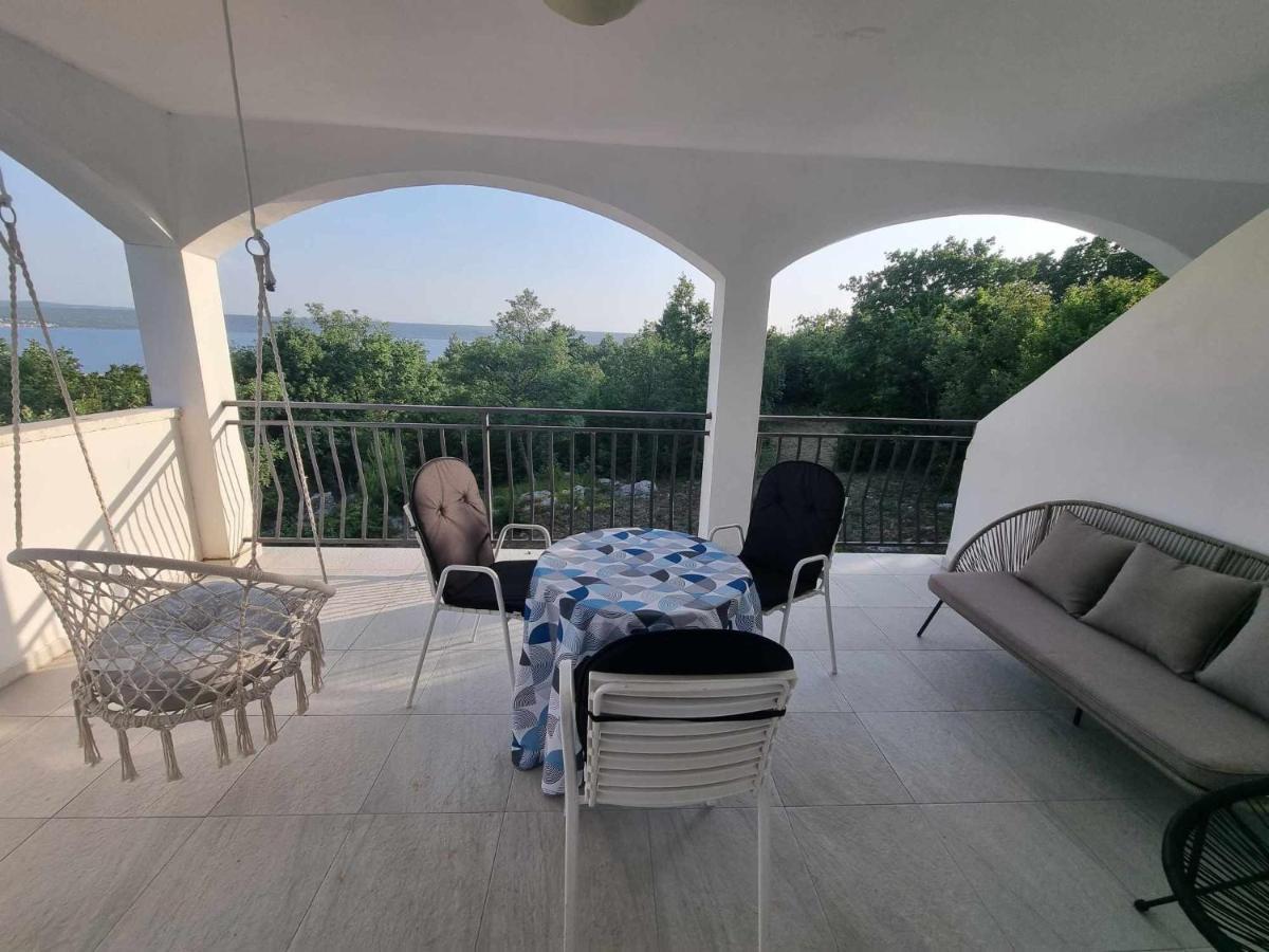 Apartmani Lucija 马斯莱尼察 外观 照片
